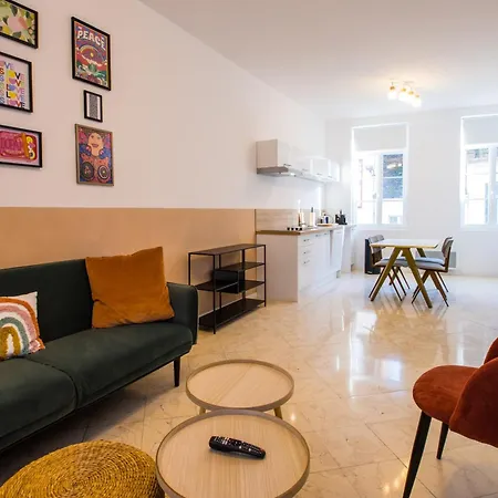 Apartment Holidays 1